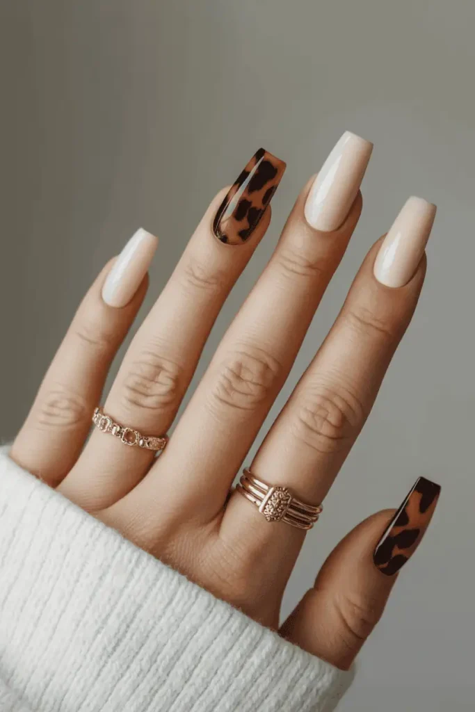 Vanilla Cream with Tortoiseshell Accents