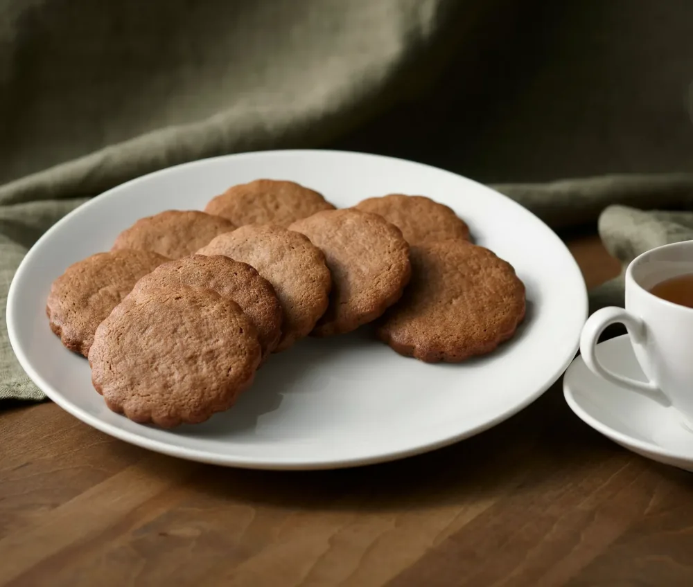 Air Fryer Gingerbread Cookies